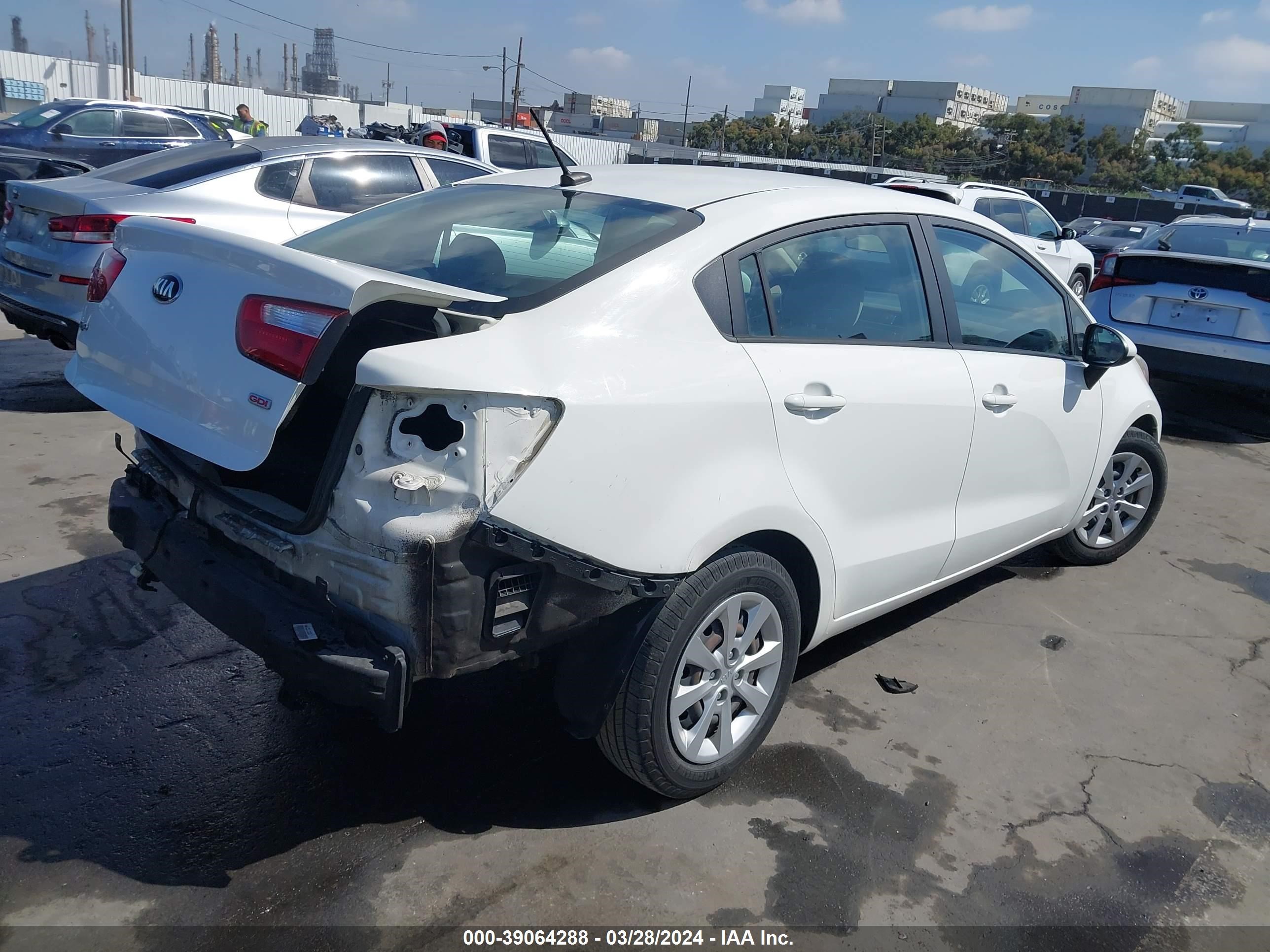 Photo 3 VIN: KNADM4A35F6505069 - KIA RIO 