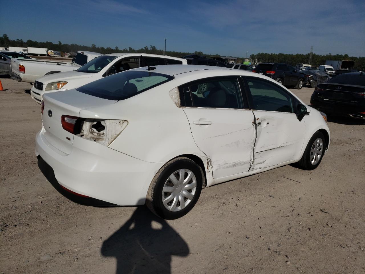 Photo 2 VIN: KNADM4A35G6575141 - KIA RIO 