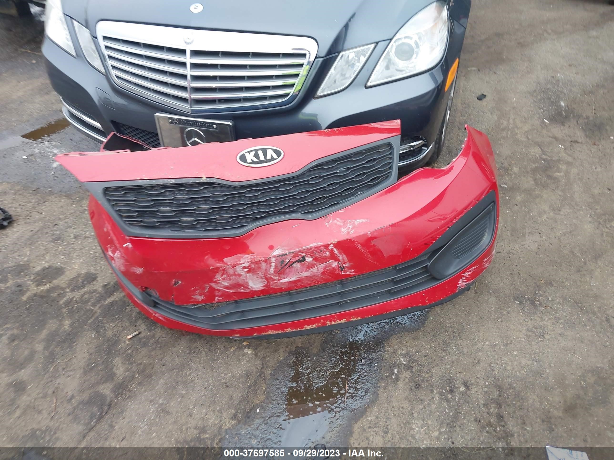 Photo 11 VIN: KNADM4A37C6050317 - KIA RIO 