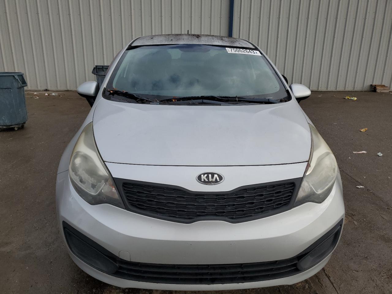 Photo 4 VIN: KNADM4A37E6373205 - KIA RIO 