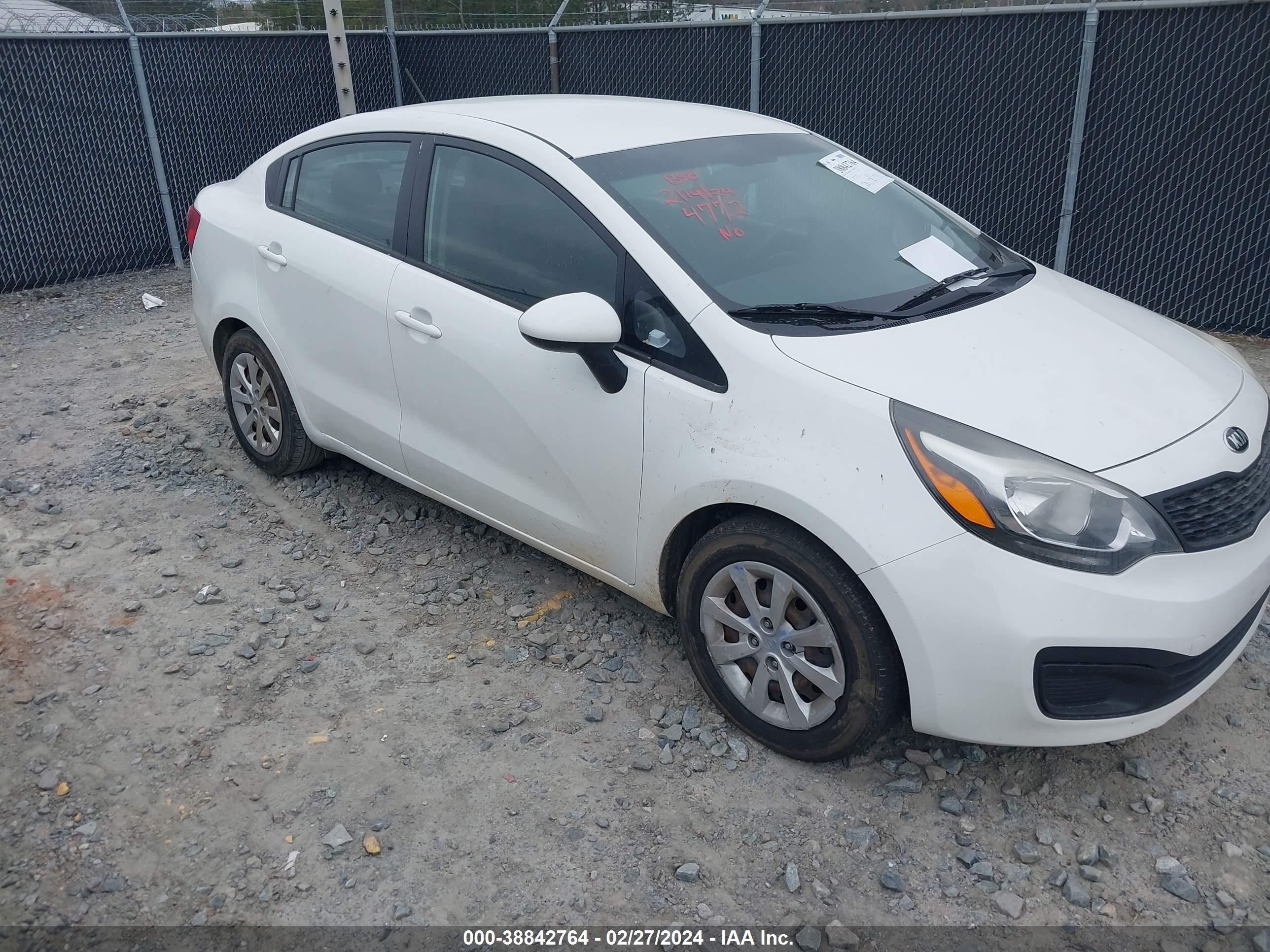 Photo 11 VIN: KNADM4A37F6454772 - KIA RIO 