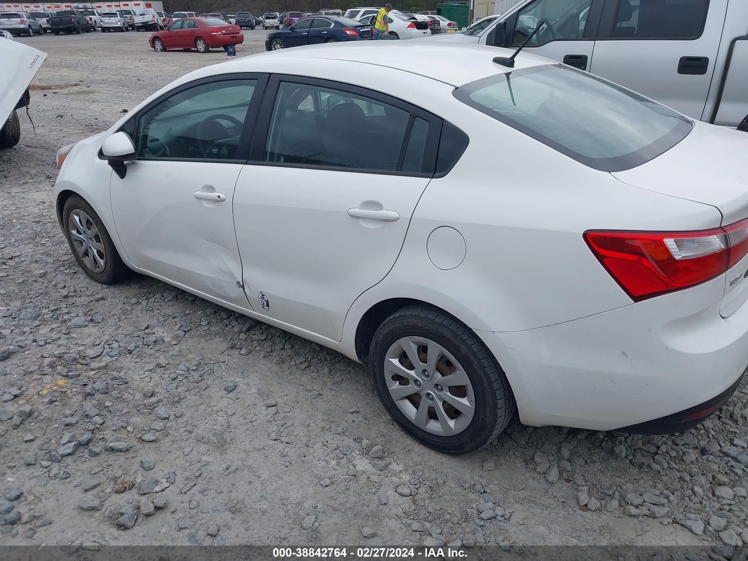 Photo 12 VIN: KNADM4A37F6454772 - KIA RIO 