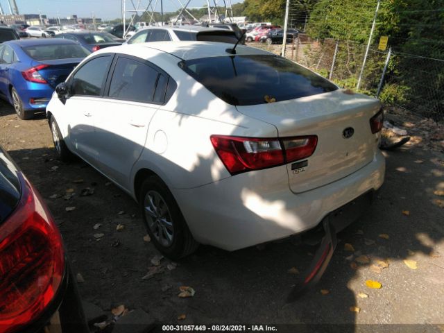 Photo 2 VIN: KNADM4A37F6515327 - KIA RIO 