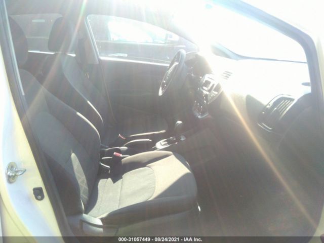 Photo 4 VIN: KNADM4A37F6515327 - KIA RIO 