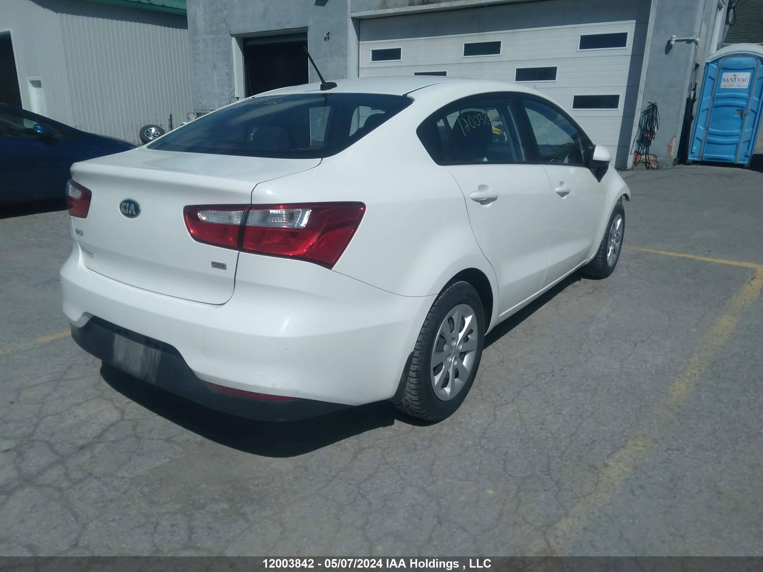 Photo 3 VIN: KNADM4A37G6588456 - KIA RIO 