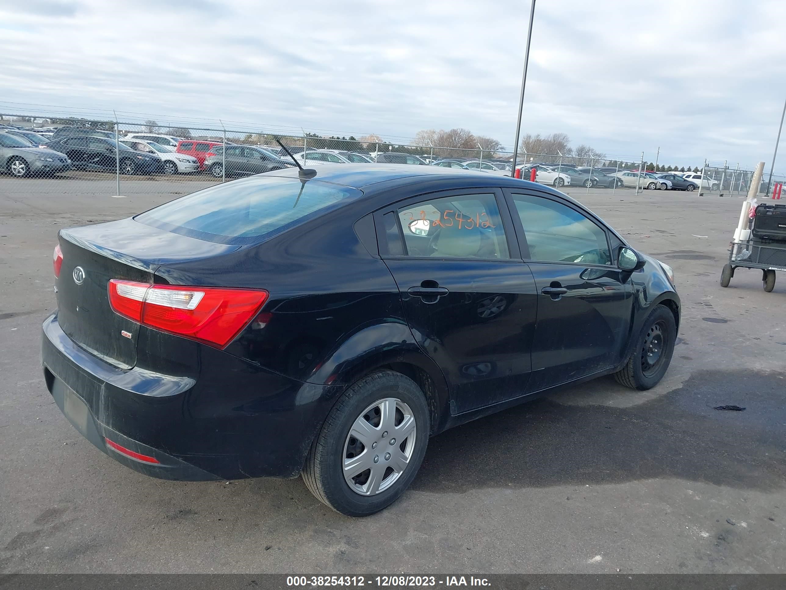 Photo 3 VIN: KNADM4A38D6109439 - KIA RIO 