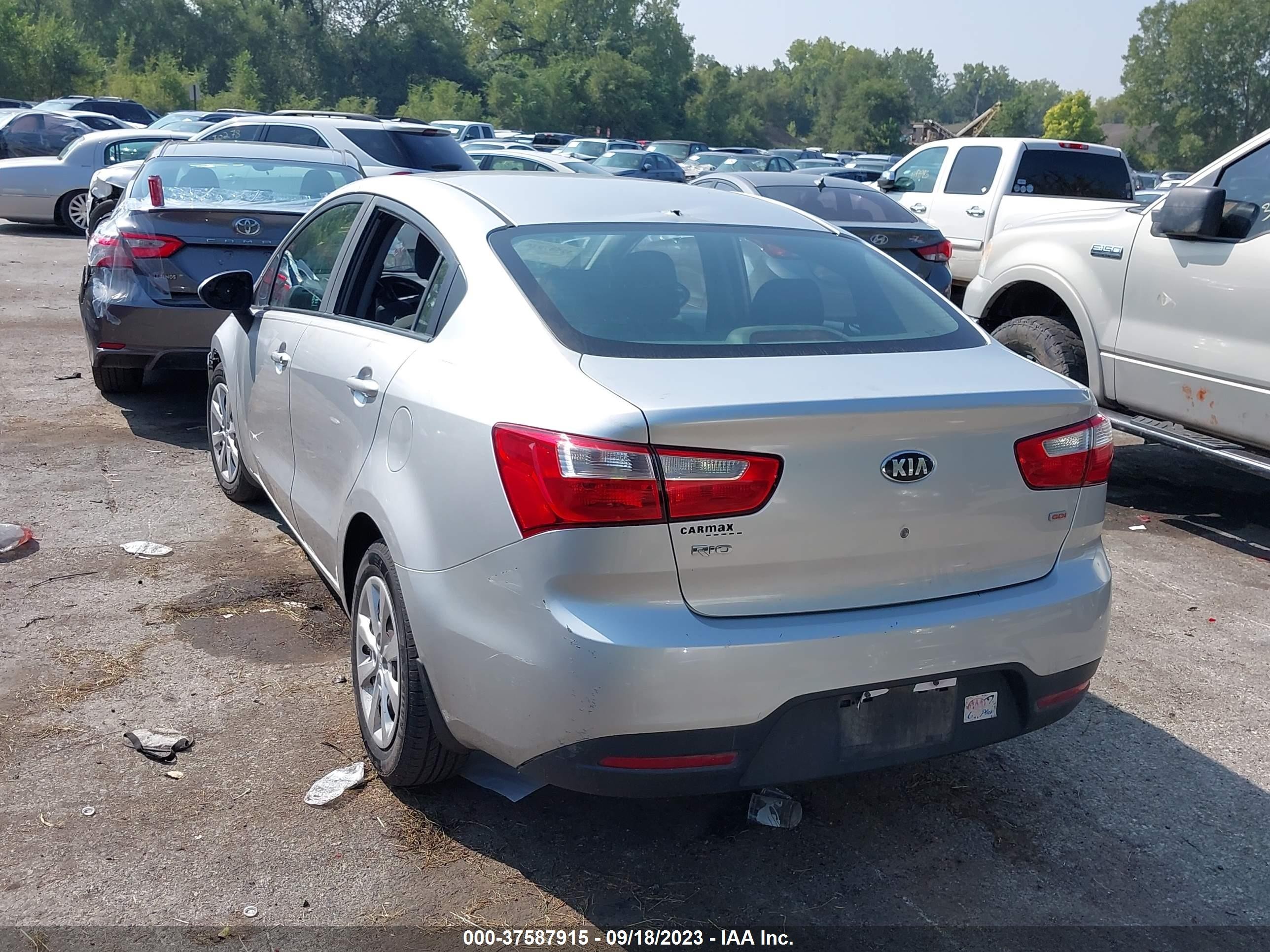 Photo 2 VIN: KNADM4A38D6293832 - KIA RIO 