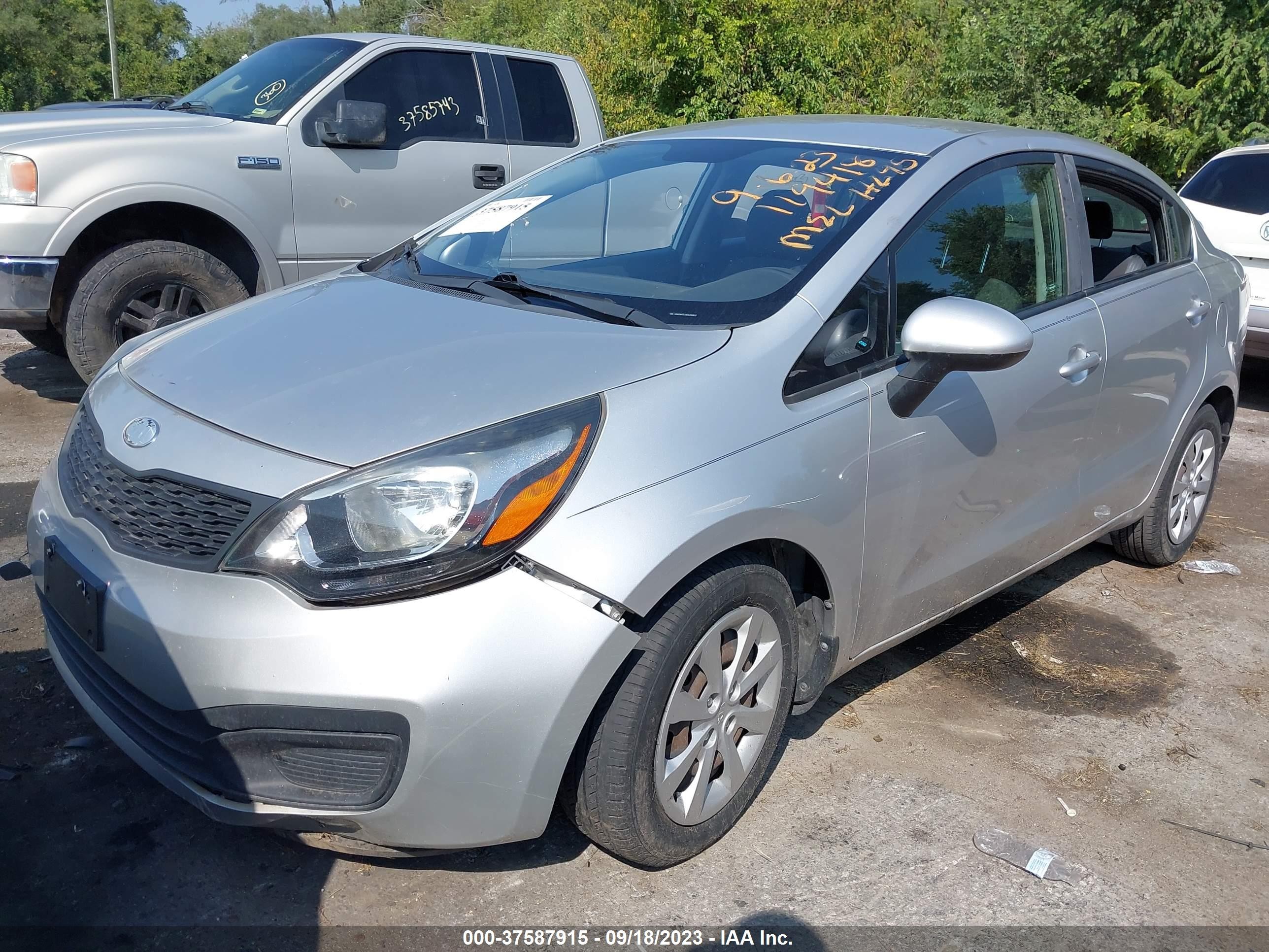 Photo 5 VIN: KNADM4A38D6293832 - KIA RIO 