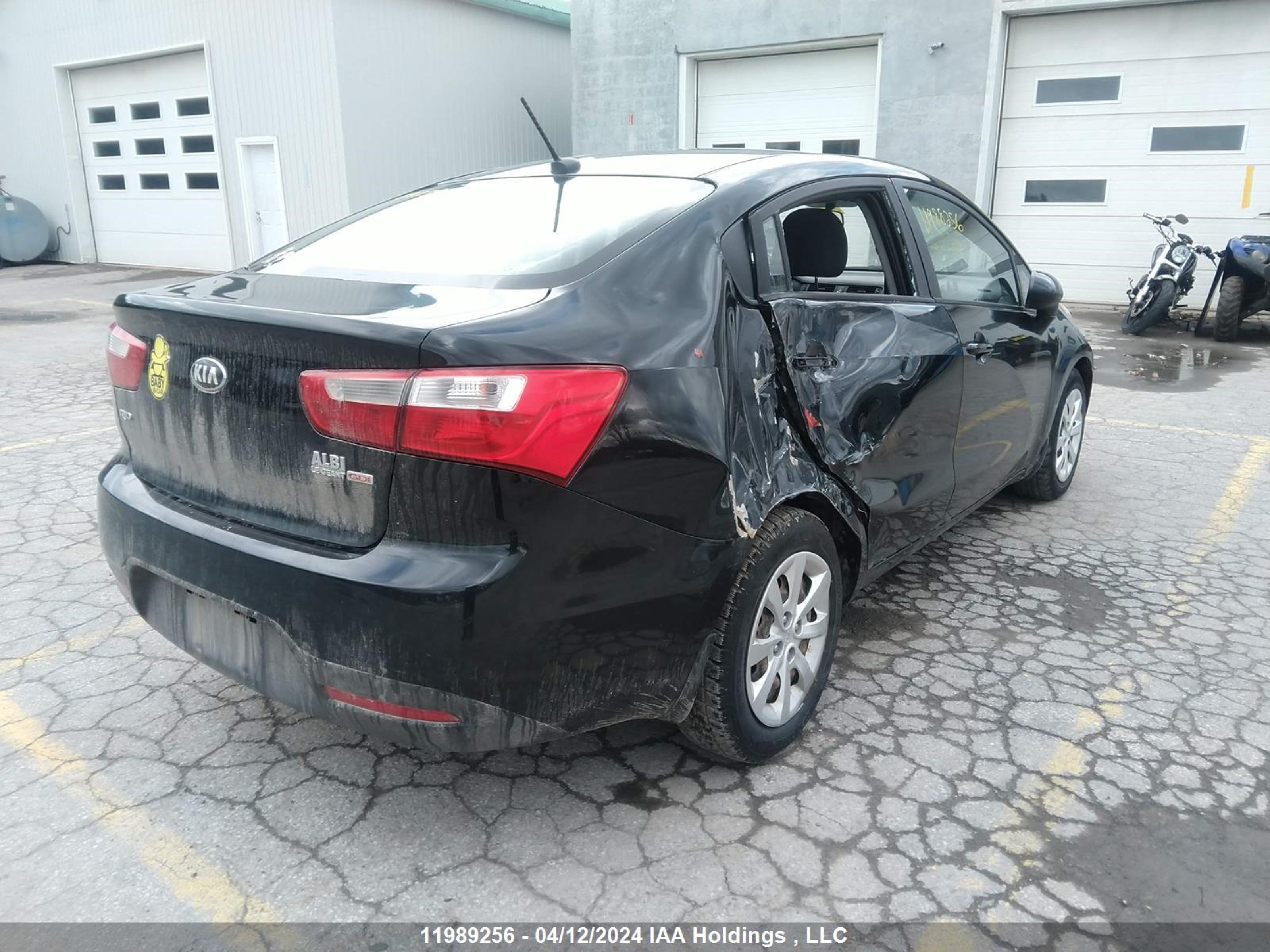 Photo 3 VIN: KNADM4A38F6448625 - KIA RIO 