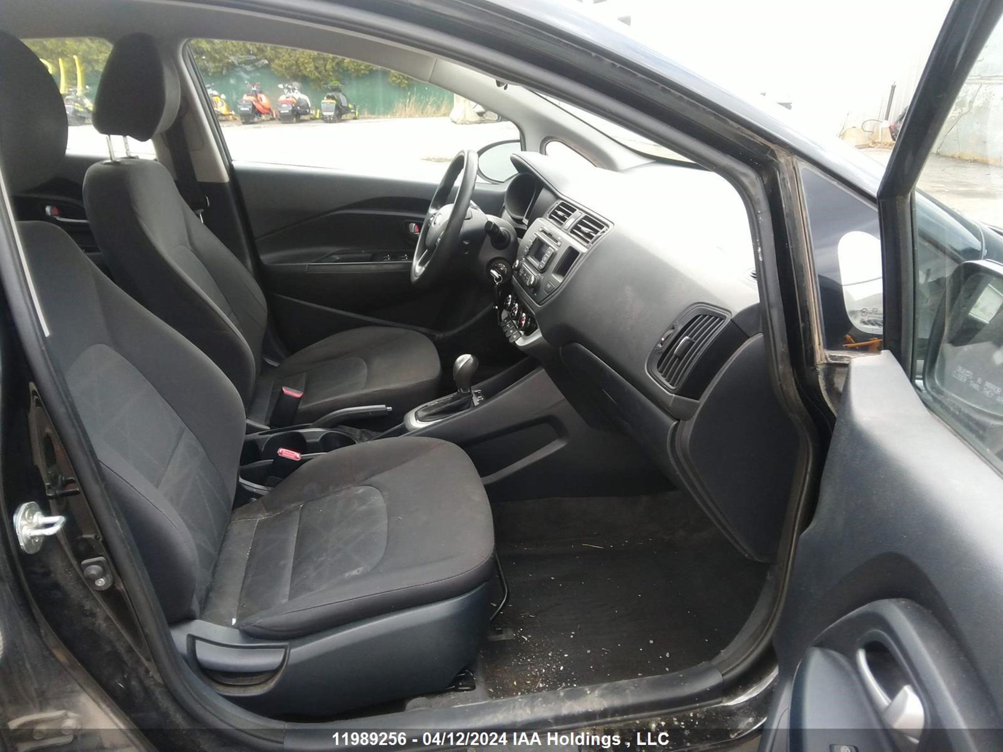 Photo 4 VIN: KNADM4A38F6448625 - KIA RIO 