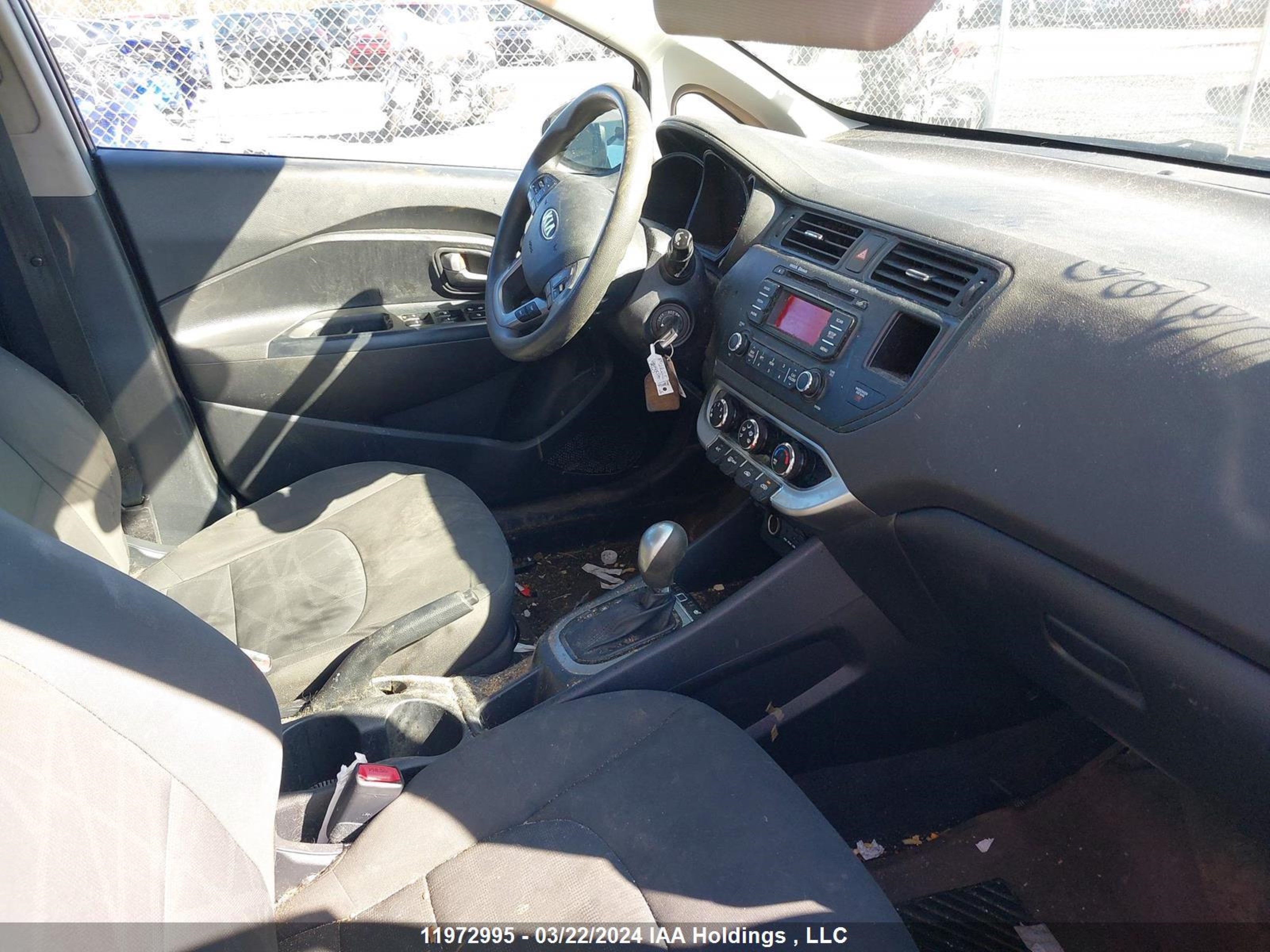 Photo 4 VIN: KNADM4A38F6451766 - KIA RIO 