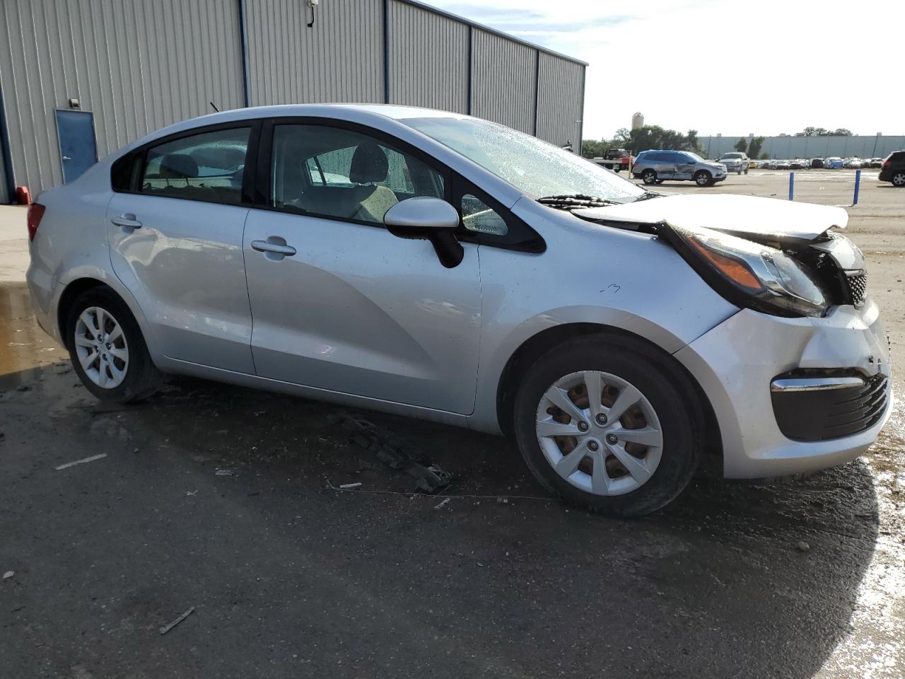 Photo 3 VIN: KNADM4A38G6574307 - KIA RIO 