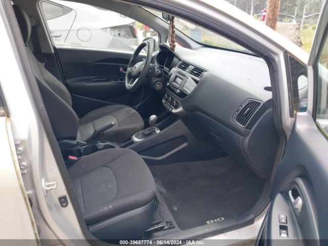 Photo 4 VIN: KNADM4A38G6695631 - KIA RIO 