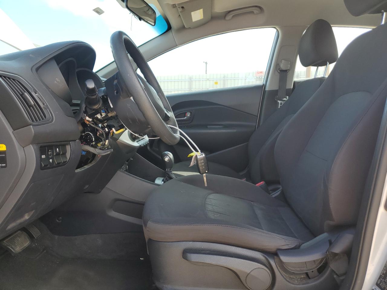 Photo 6 VIN: KNADM4A38H6015017 - KIA RIO 