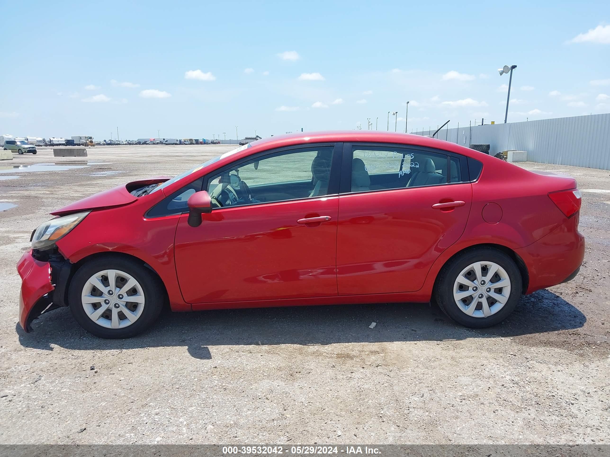 Photo 13 VIN: KNADM4A39D6309956 - KIA RIO 