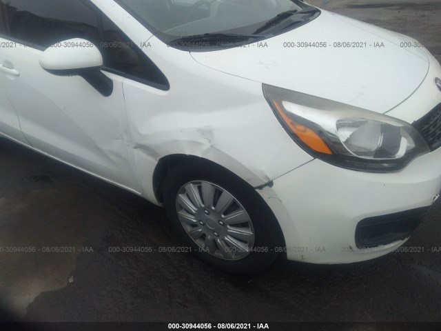 Photo 5 VIN: KNADM4A39E6355840 - KIA RIO 