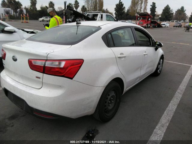 Photo 3 VIN: KNADM4A39F6433812 - KIA RIO 