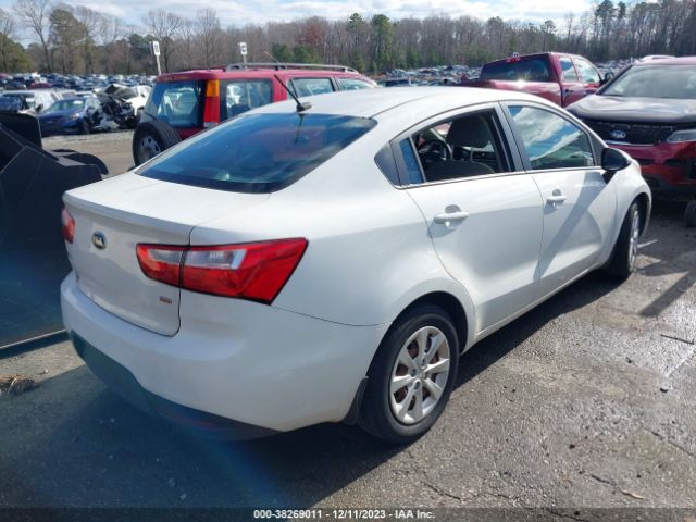 Photo 3 VIN: KNADM4A39F6449590 - KIA RIO 