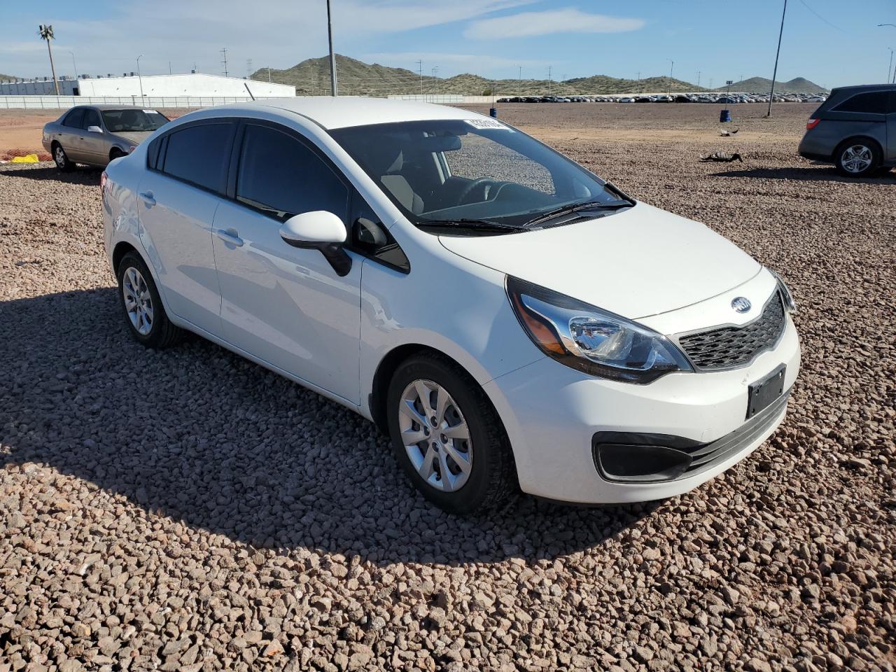 Photo 3 VIN: KNADM4A3XD6178052 - KIA RIO 