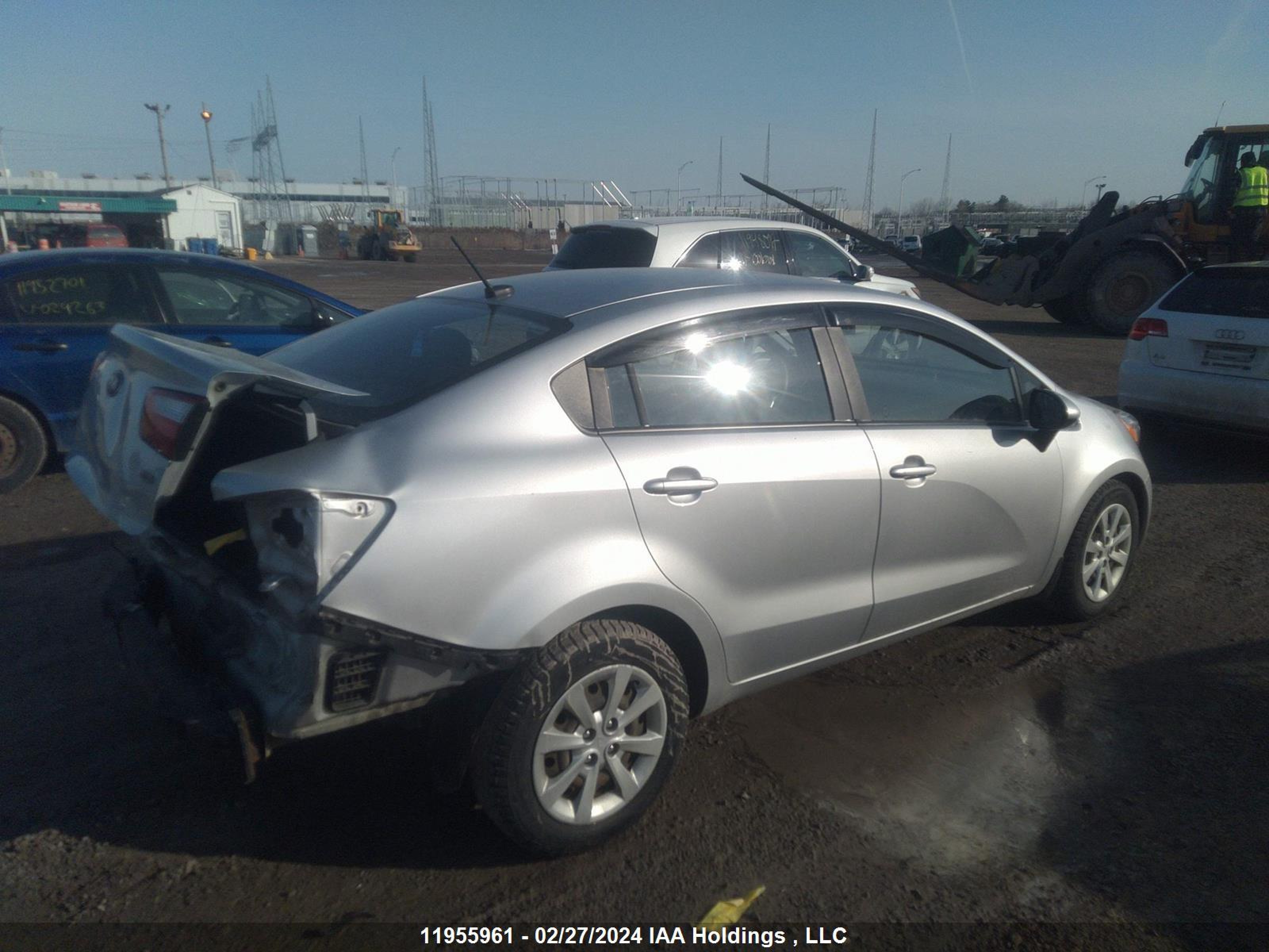 Photo 3 VIN: KNADM4A3XD6237164 - KIA RIO 