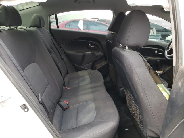 Photo 5 VIN: KNADM4A3XE6327397 - KIA RIO LX 