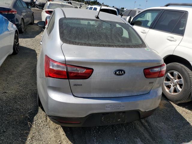 Photo 5 VIN: KNADM4A3XE6351022 - KIA RIO LX 