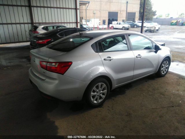 Photo 3 VIN: KNADM4A3XF6433740 - KIA RIO 