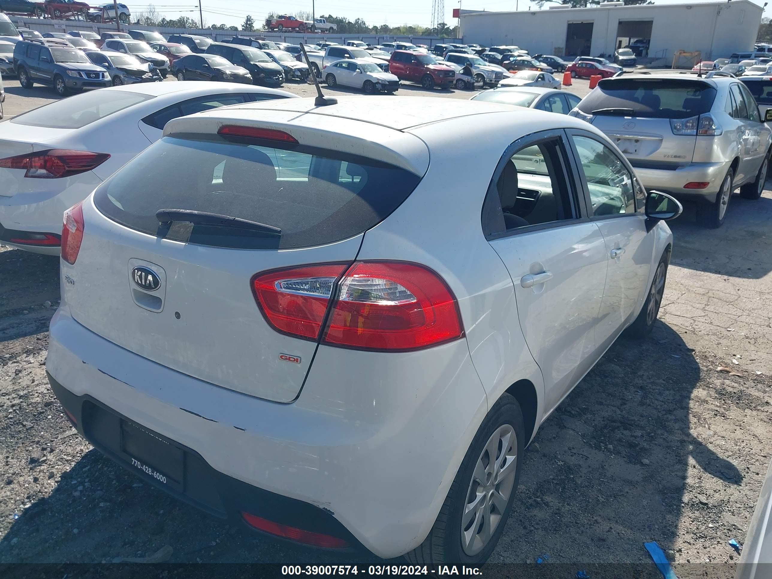 Photo 3 VIN: KNADM5A30E6377344 - KIA RIO 