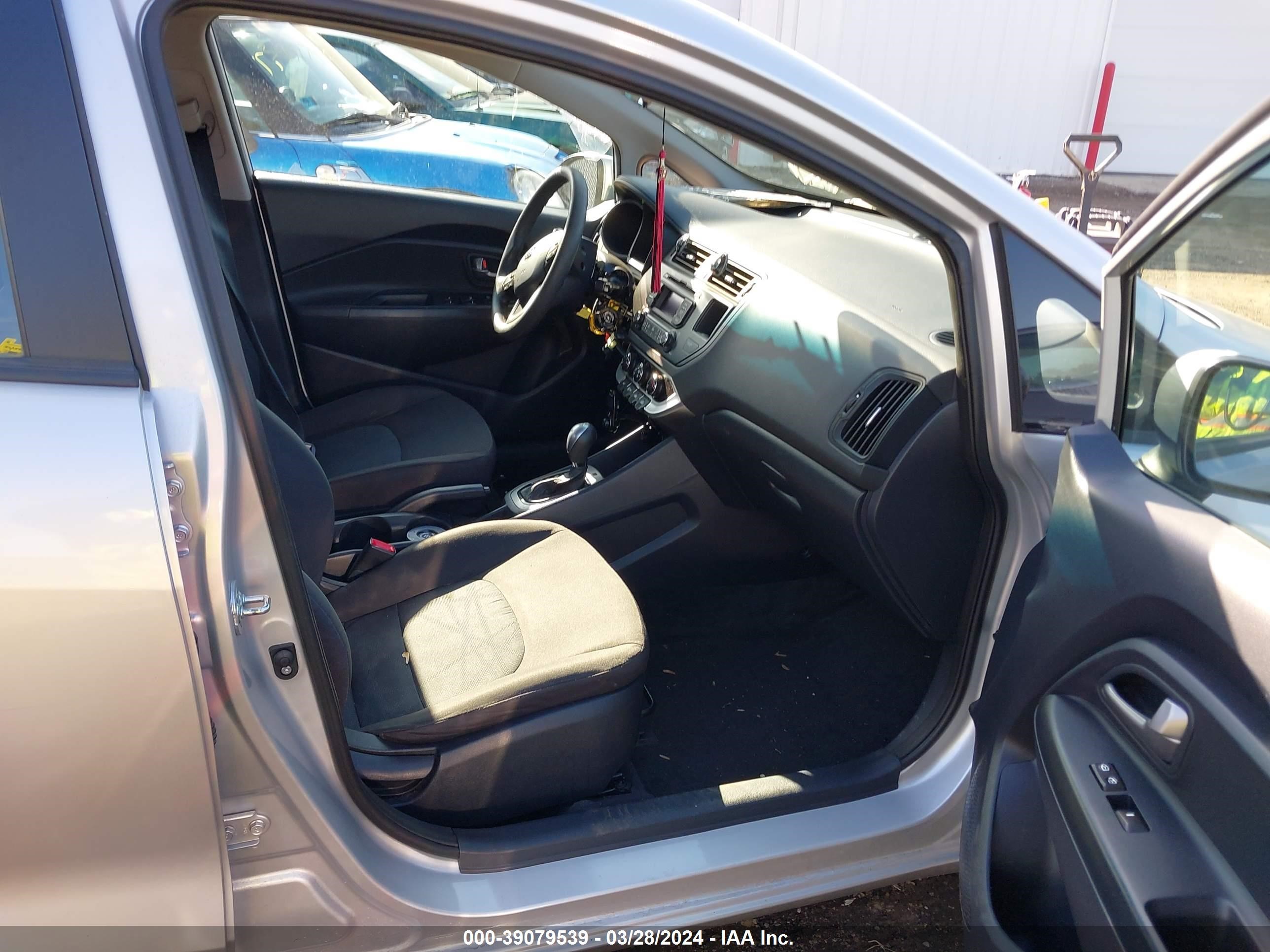 Photo 4 VIN: KNADM5A30F6501257 - KIA RIO 