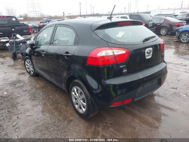 Photo 2 VIN: KNADM5A31C6092617 - KIA RIO5 