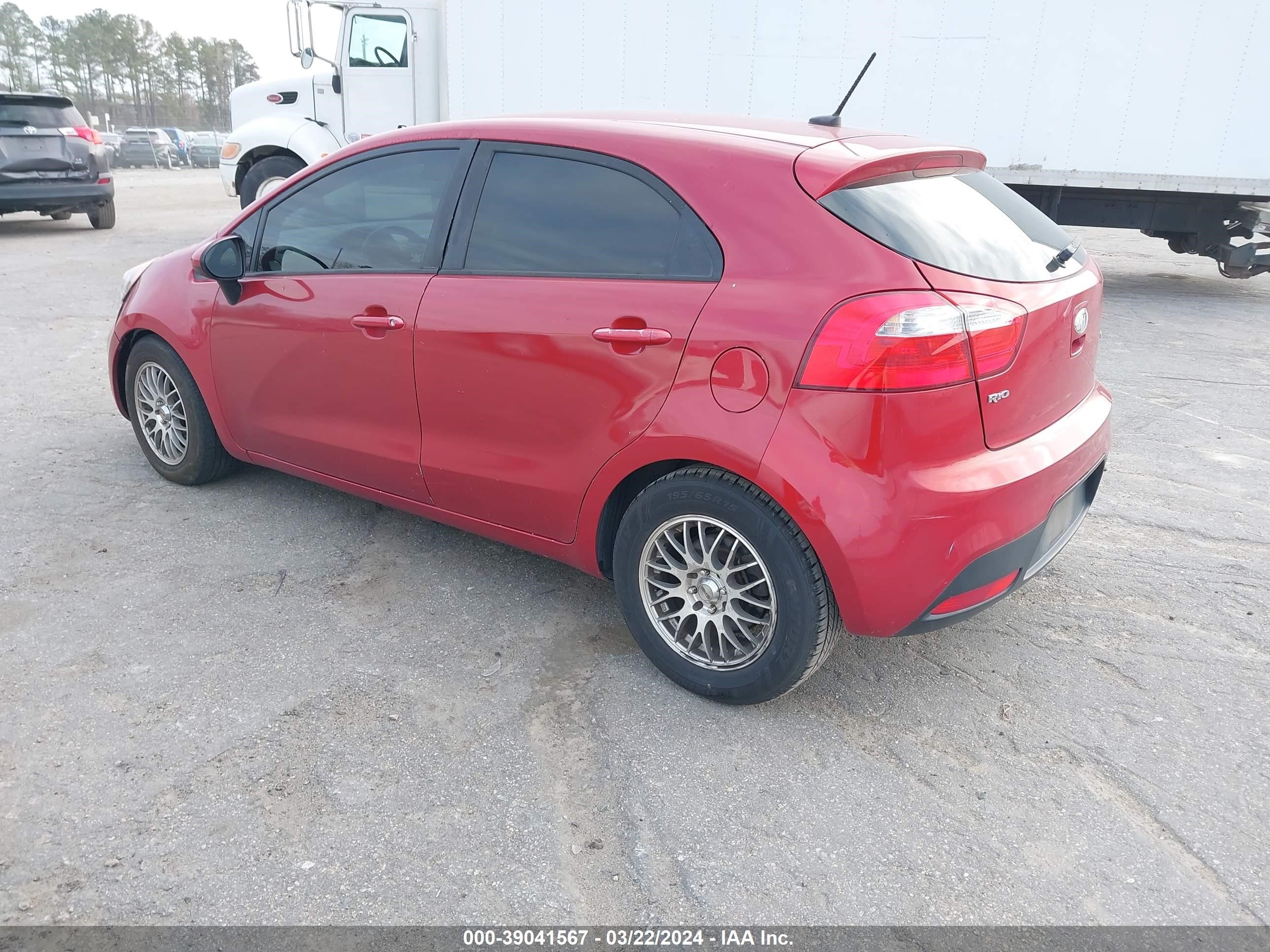 Photo 2 VIN: KNADM5A31E6413638 - KIA RIO 