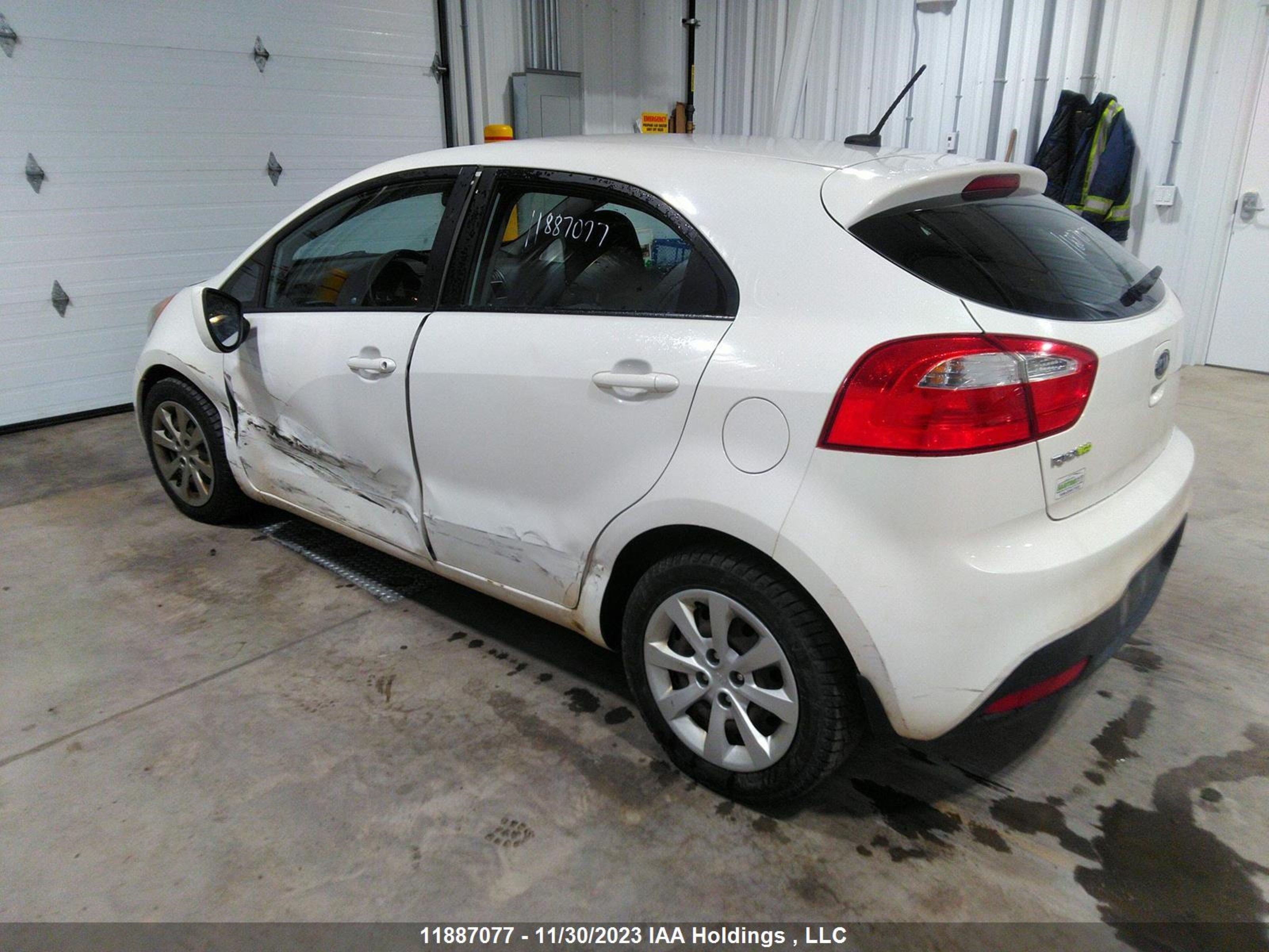 Photo 2 VIN: KNADM5A34D6768639 - KIA RIO 