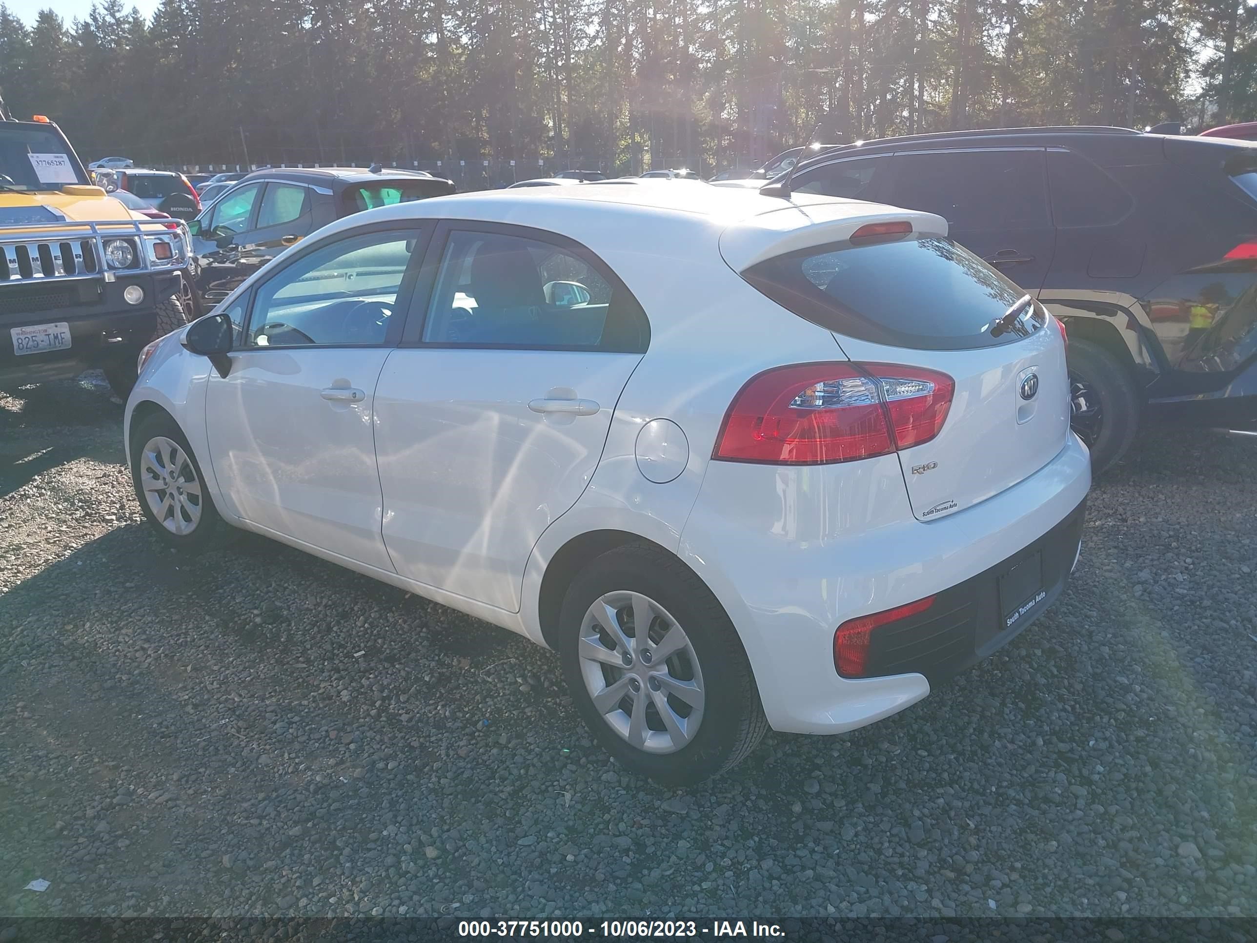 Photo 2 VIN: KNADM5A34G6647114 - KIA RIO 