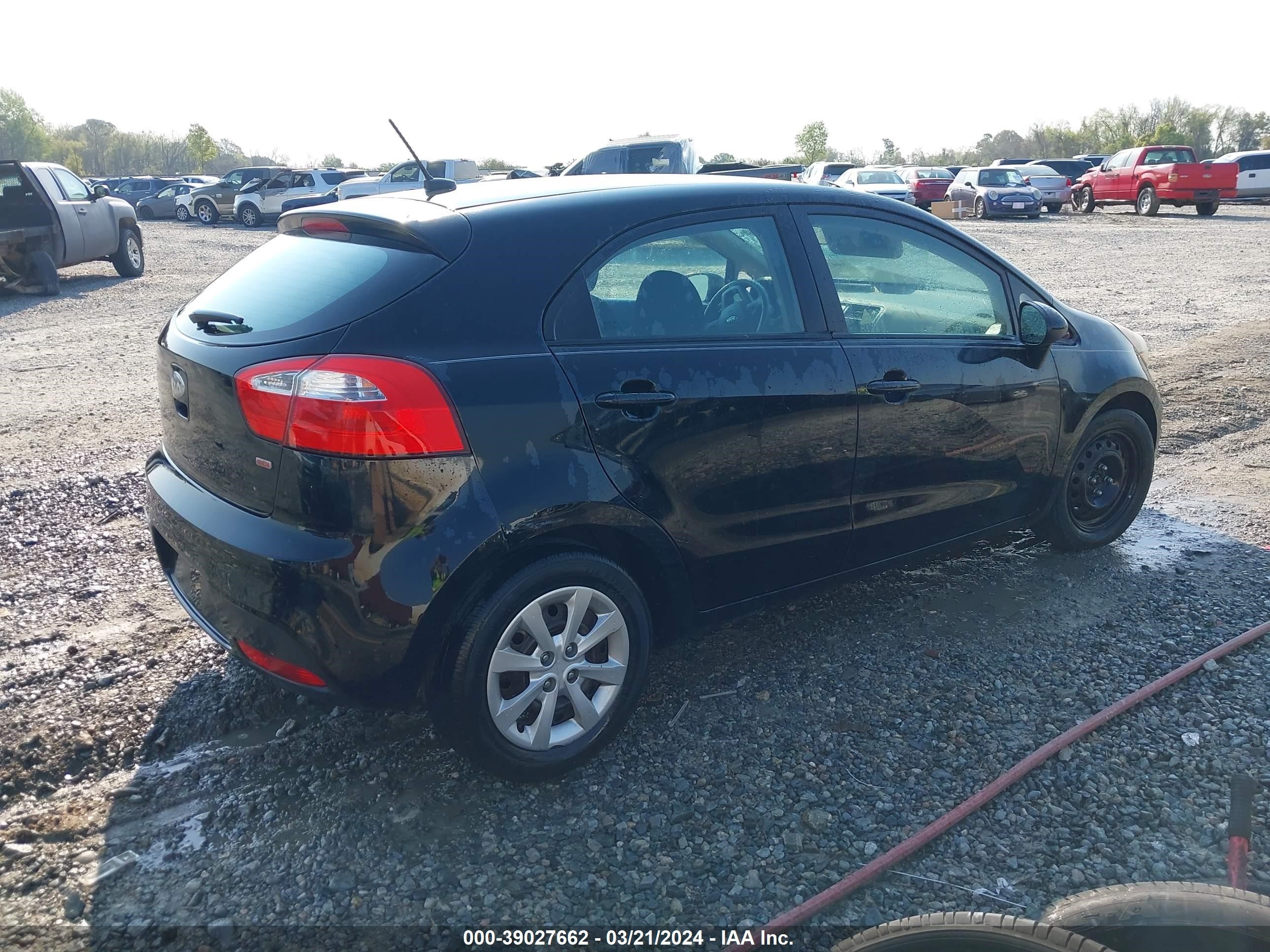 Photo 3 VIN: KNADM5A36D6175557 - KIA RIO 