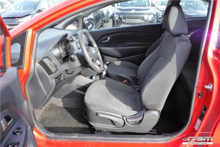 Photo 6 VIN: KNADN315AC6098786 - KIA RIO HATCHBACK 