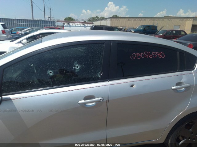 Photo 5 VIN: KNADN4A30C6075086 - KIA RIO 