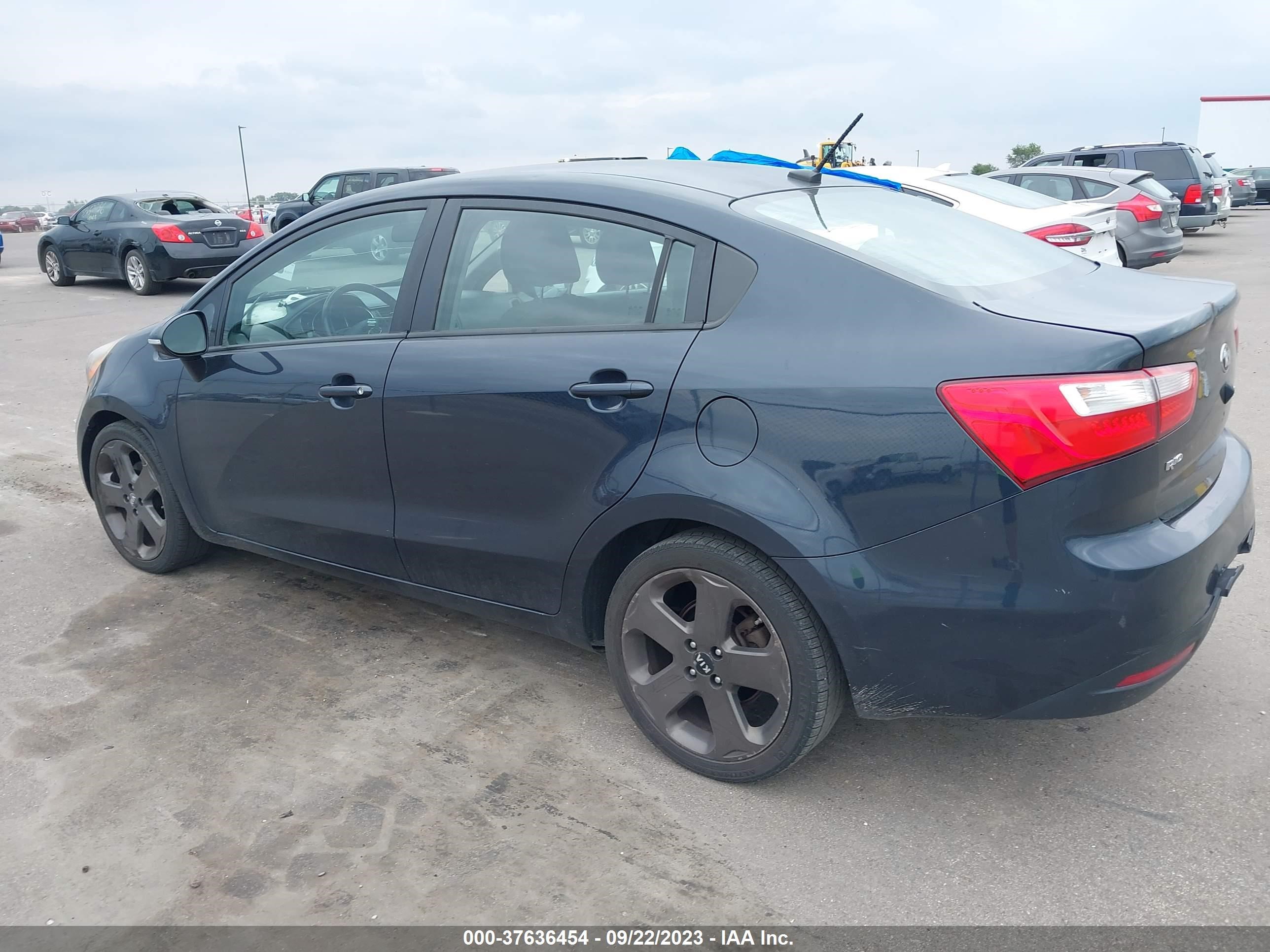 Photo 2 VIN: KNADN4A35D6271073 - KIA RIO 