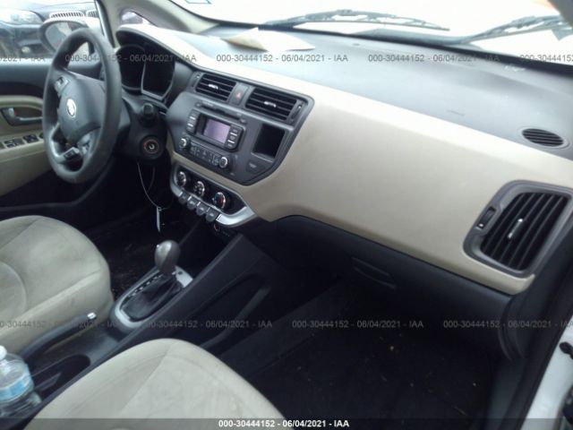 Photo 4 VIN: KNADN4A38D6302042 - KIA RIO 