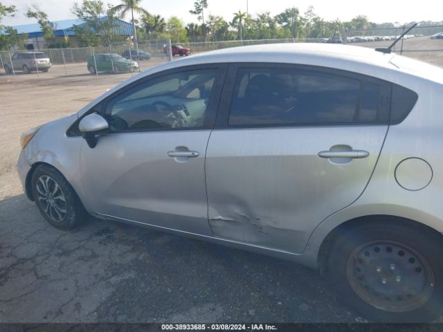 Photo 5 VIN: KNADN4A39F6449005 - KIA RIO 