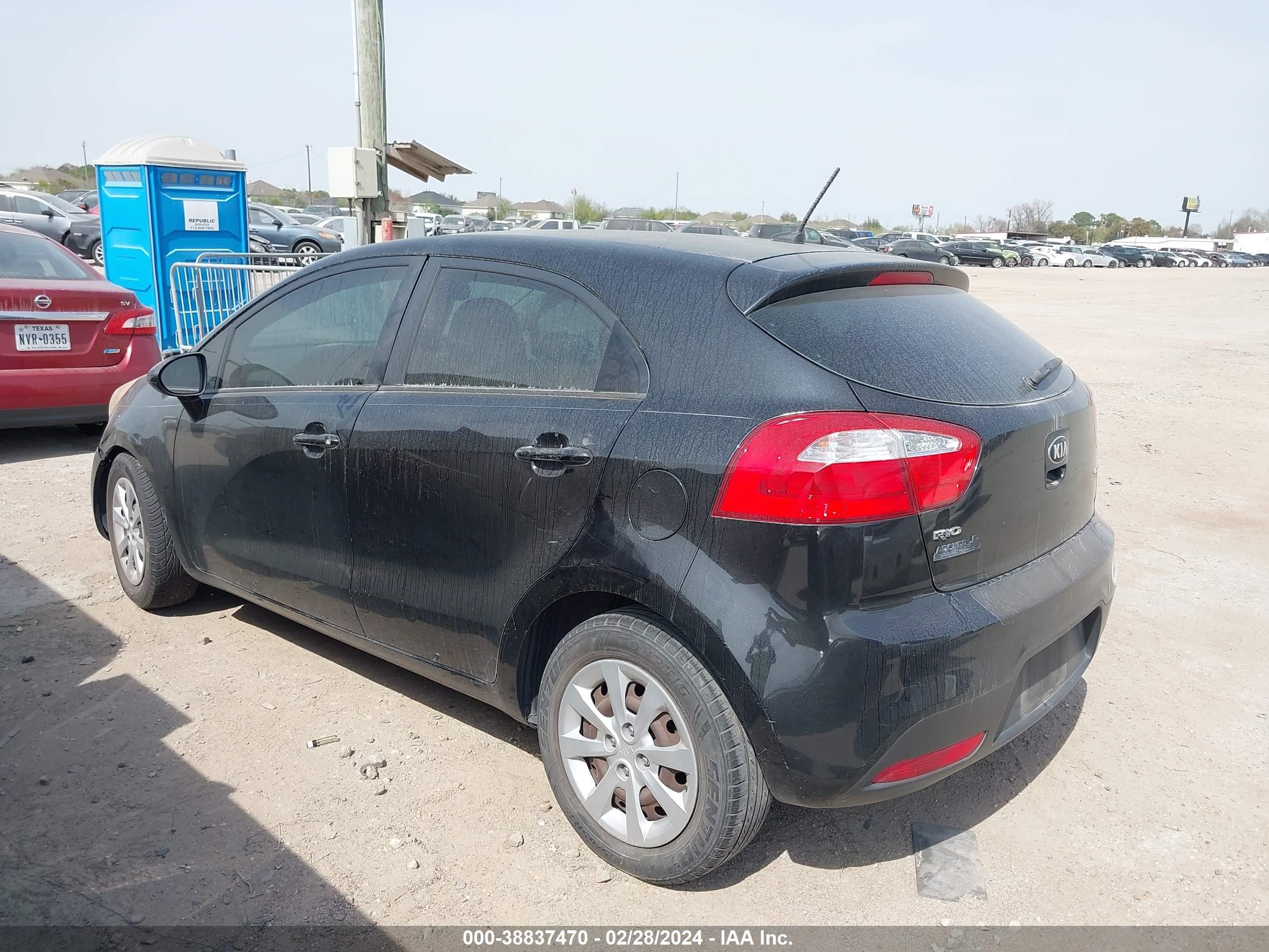 Photo 2 VIN: KNADN5A33D6144182 - KIA RIO 