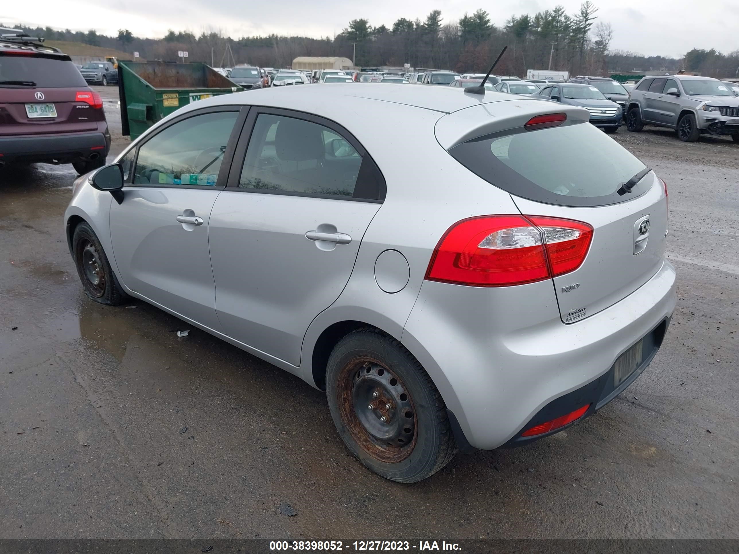 Photo 2 VIN: KNADN5A35F6457608 - KIA RIO 