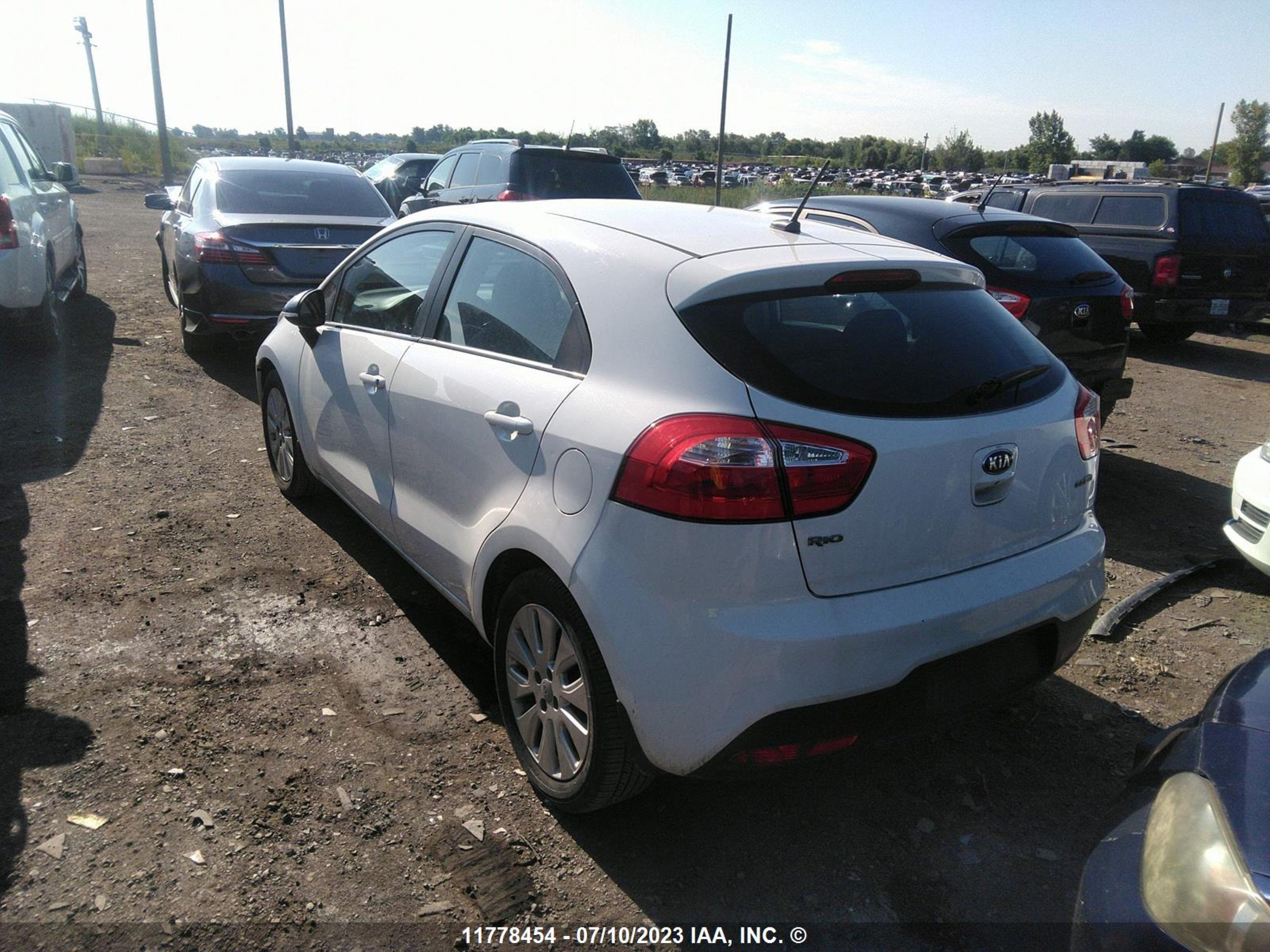 Photo 2 VIN: KNADN5A36D6792079 - KIA RIO 