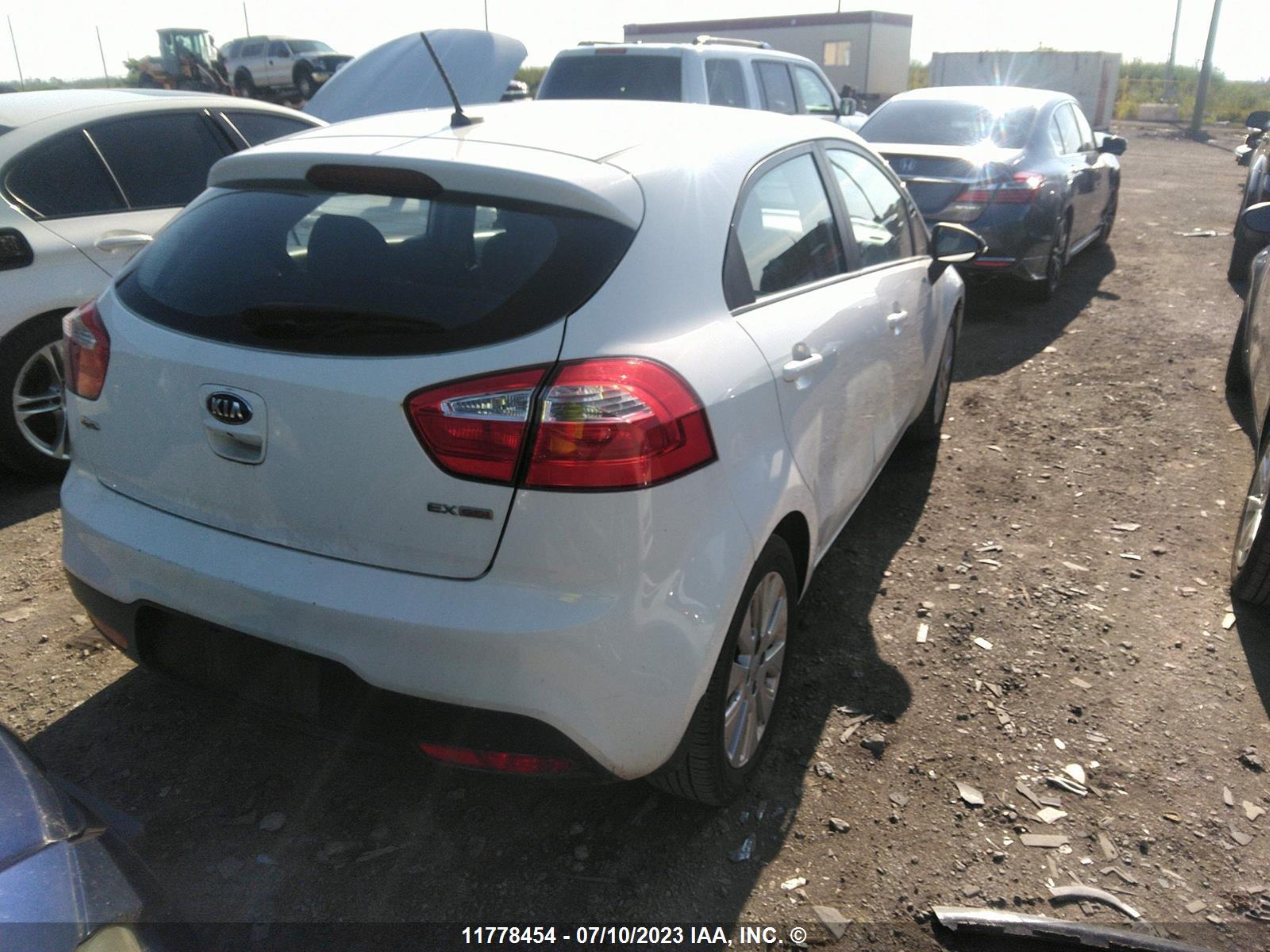 Photo 3 VIN: KNADN5A36D6792079 - KIA RIO 