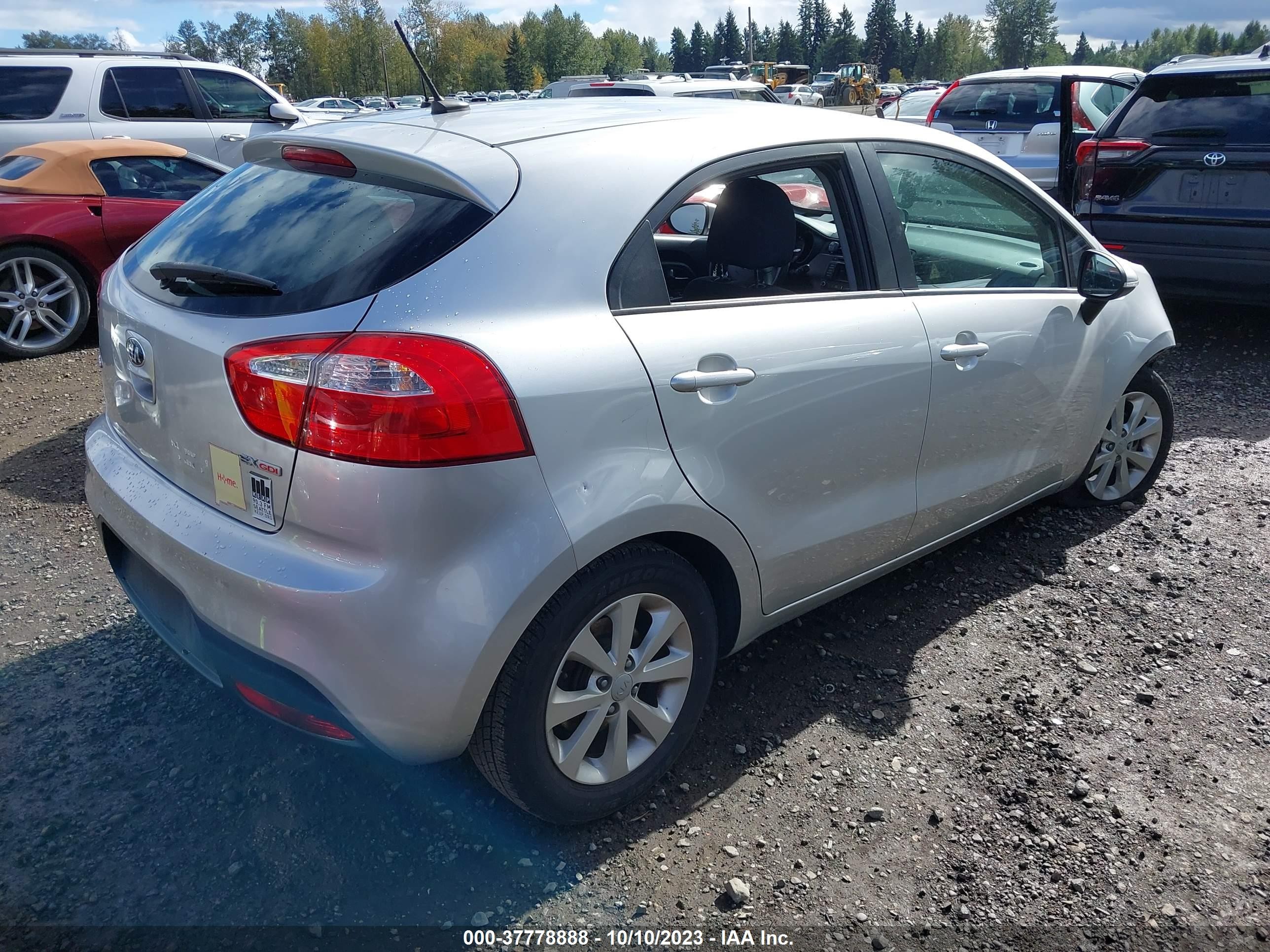 Photo 3 VIN: KNADN5A3XD6197221 - KIA RIO 