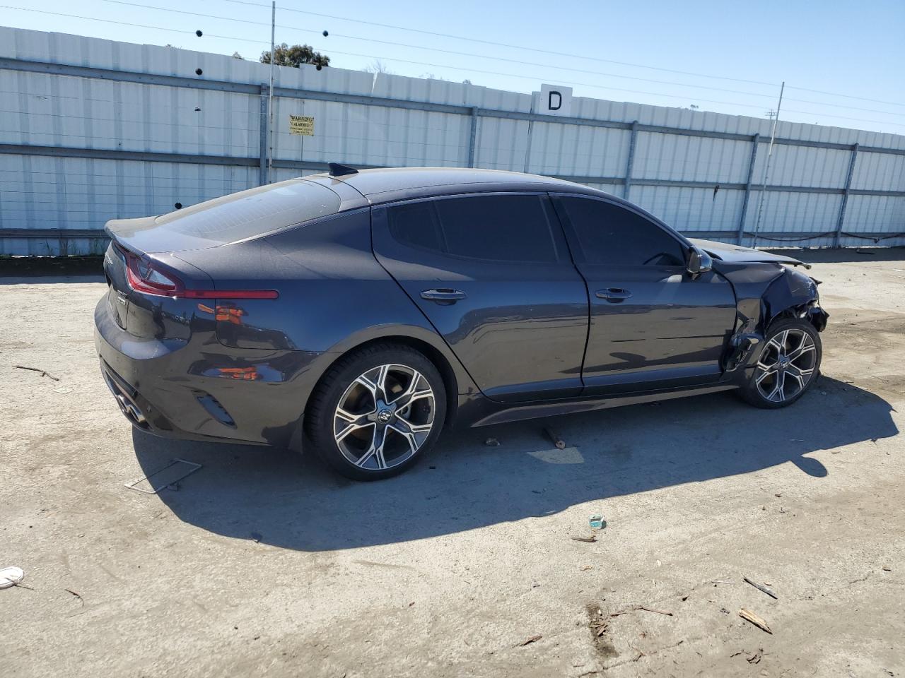 Photo 2 VIN: KNAE15LA2L6075074 - KIA STINGER 