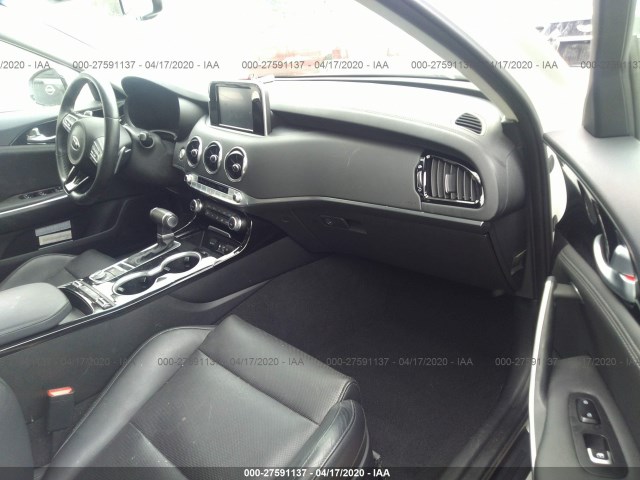 Photo 4 VIN: KNAE15LA6J6033875 - KIA STINGER 