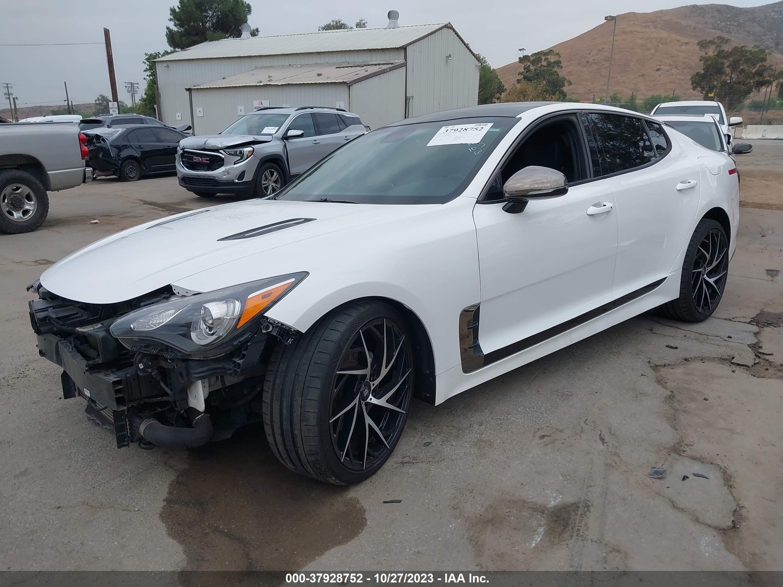 Photo 1 VIN: KNAE15LA6L6080018 - KIA STINGER 