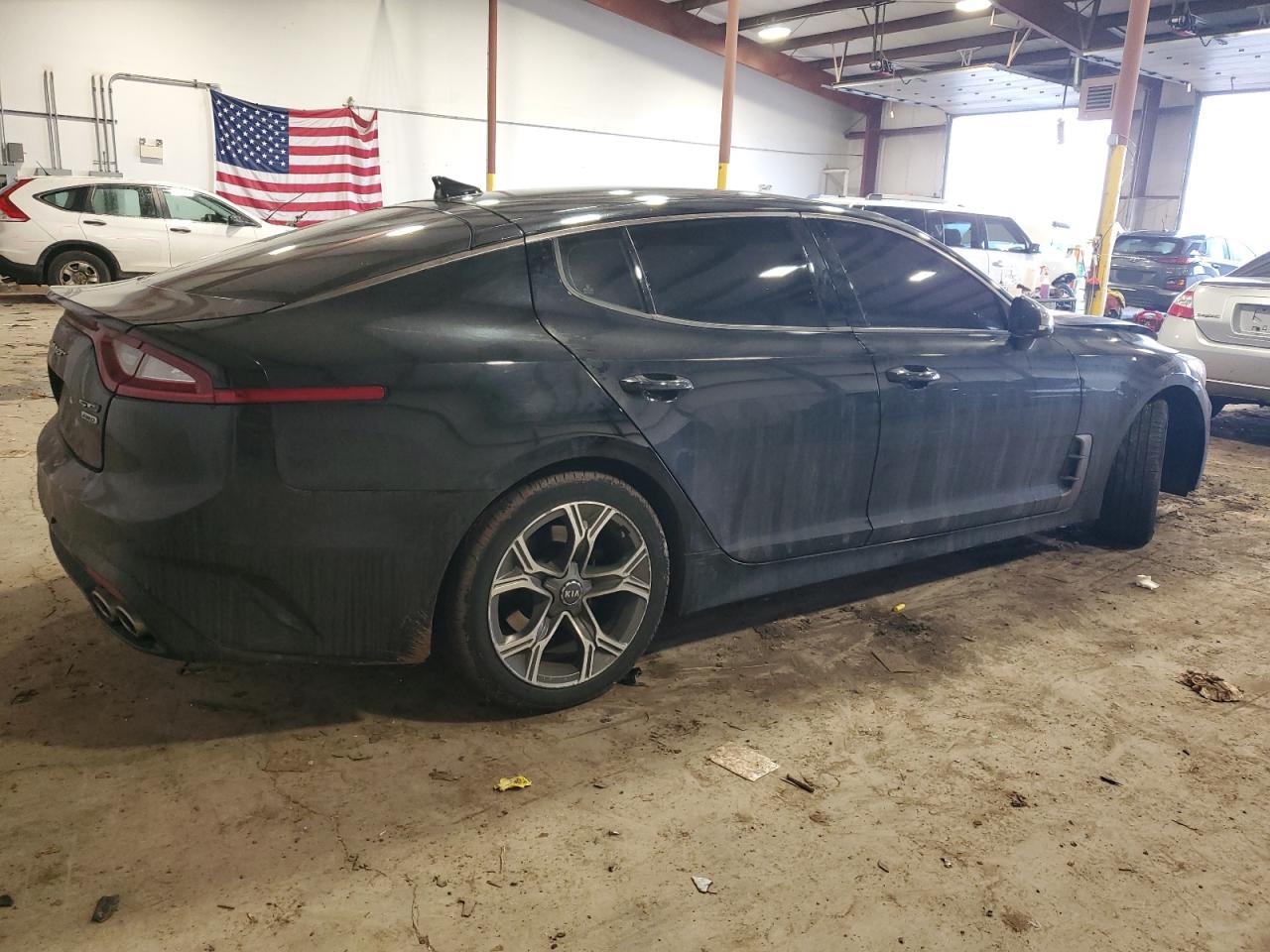 Photo 2 VIN: KNAE15LA7L6072574 - KIA STINGER 