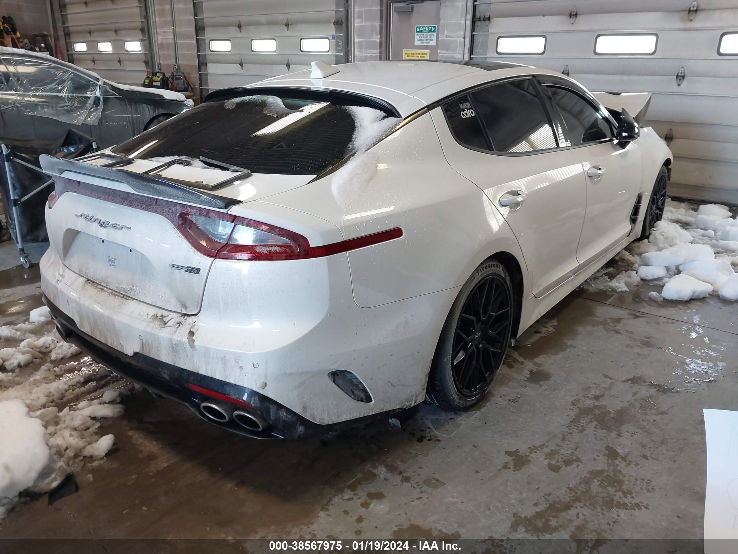 Photo 3 VIN: KNAE15LAXM6097843 - KIA STINGER 