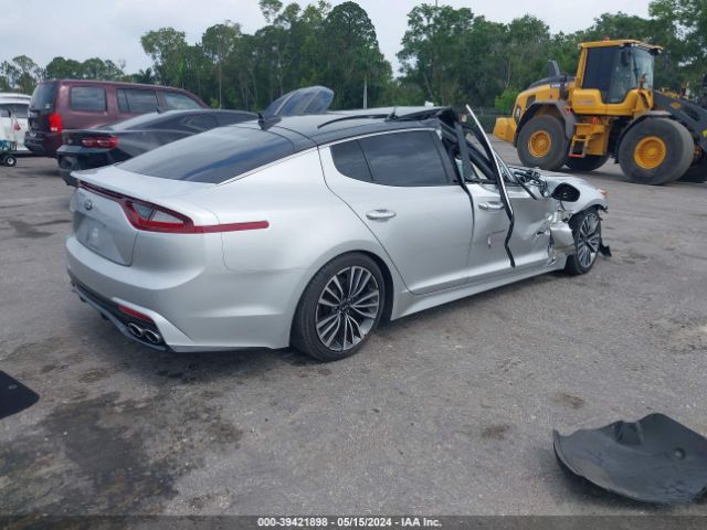 Photo 3 VIN: KNAE25LA0J6017586 - KIA STINGER 